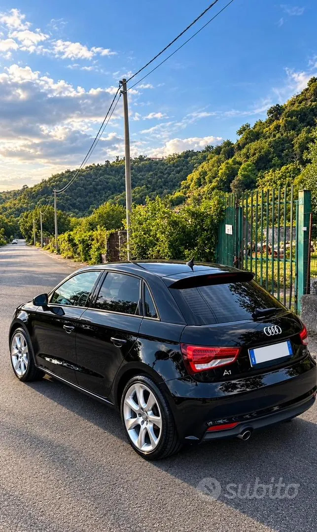 Audi A1 2015 photo 2