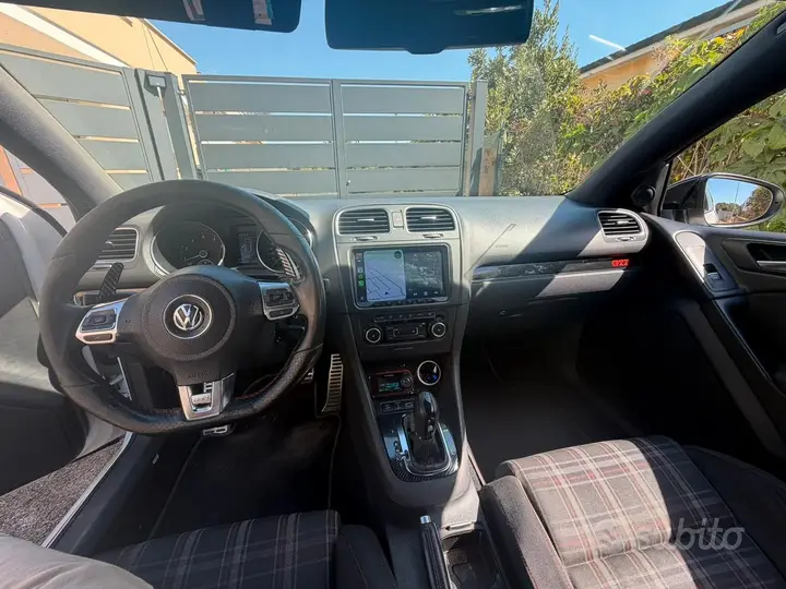 Volkswagen Golf 2009 photo 3