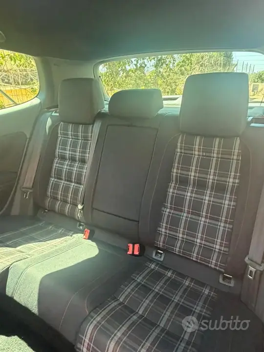 Volkswagen Golf 2009 photo 4