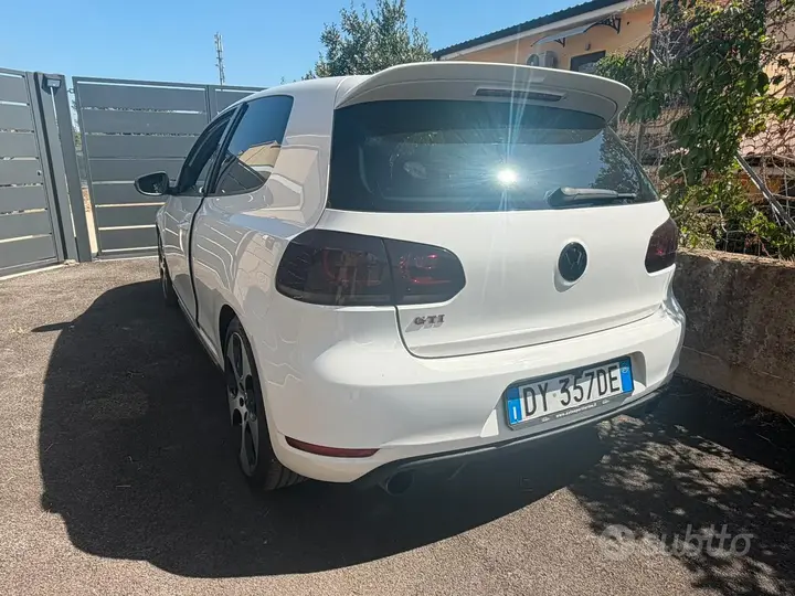 Volkswagen Golf 2009 photo 2
