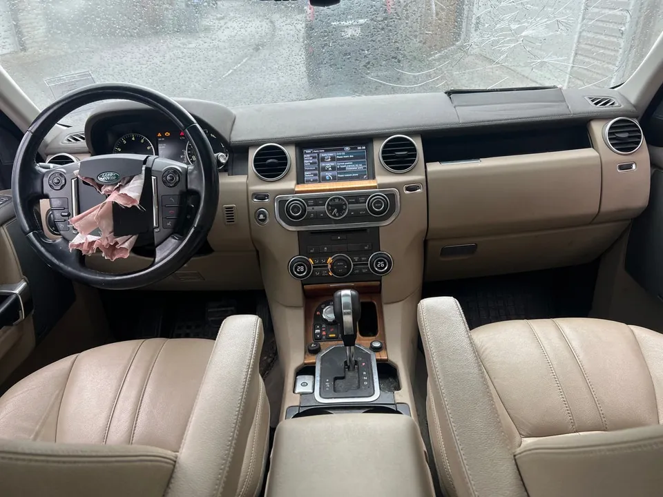 Land Rover Lr4 2012 photo 4