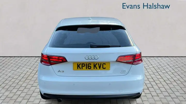 Audi A3 2016 photo 5
