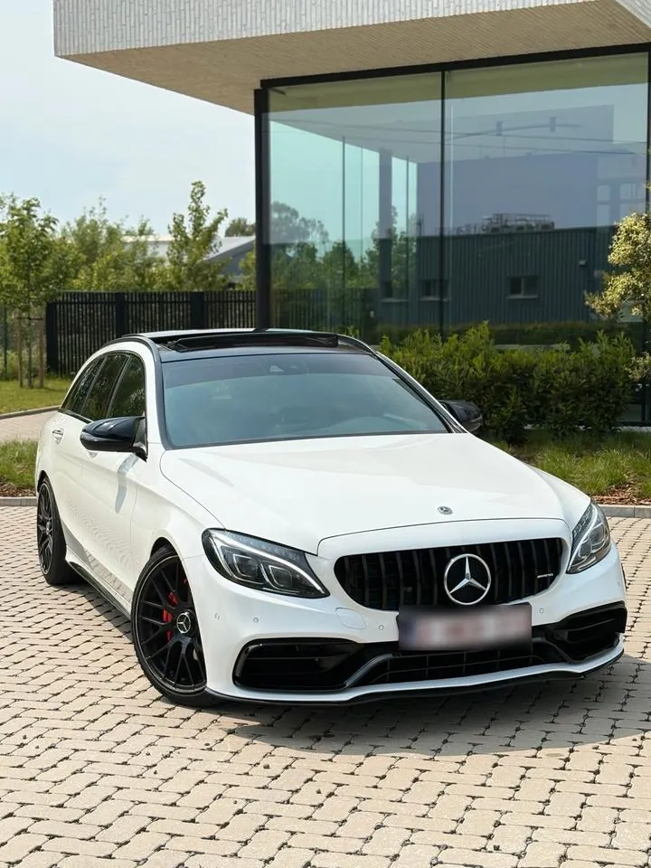 Mercedes-Benz C220D