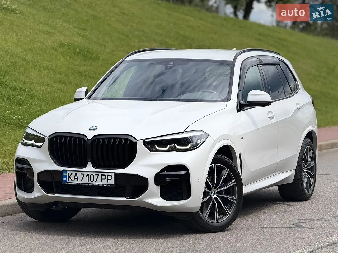 BMW X5 2021 photo 2