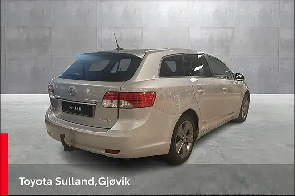 Toyota Avensis 2014 photo 5