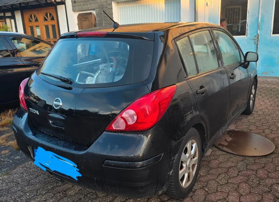 Nissan Tiida