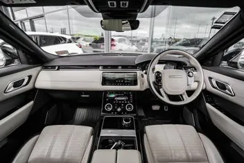 Land Rover Range Rover Velar 2019 photo 3