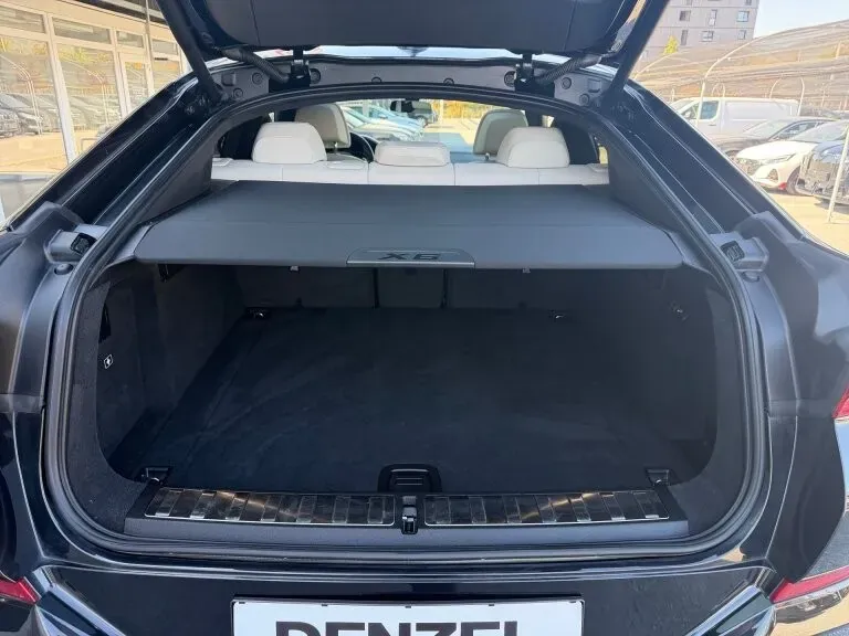 BMW X6 2022 photo 2