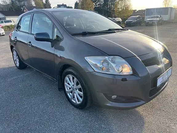 Toyota Auris 2007 photo 3