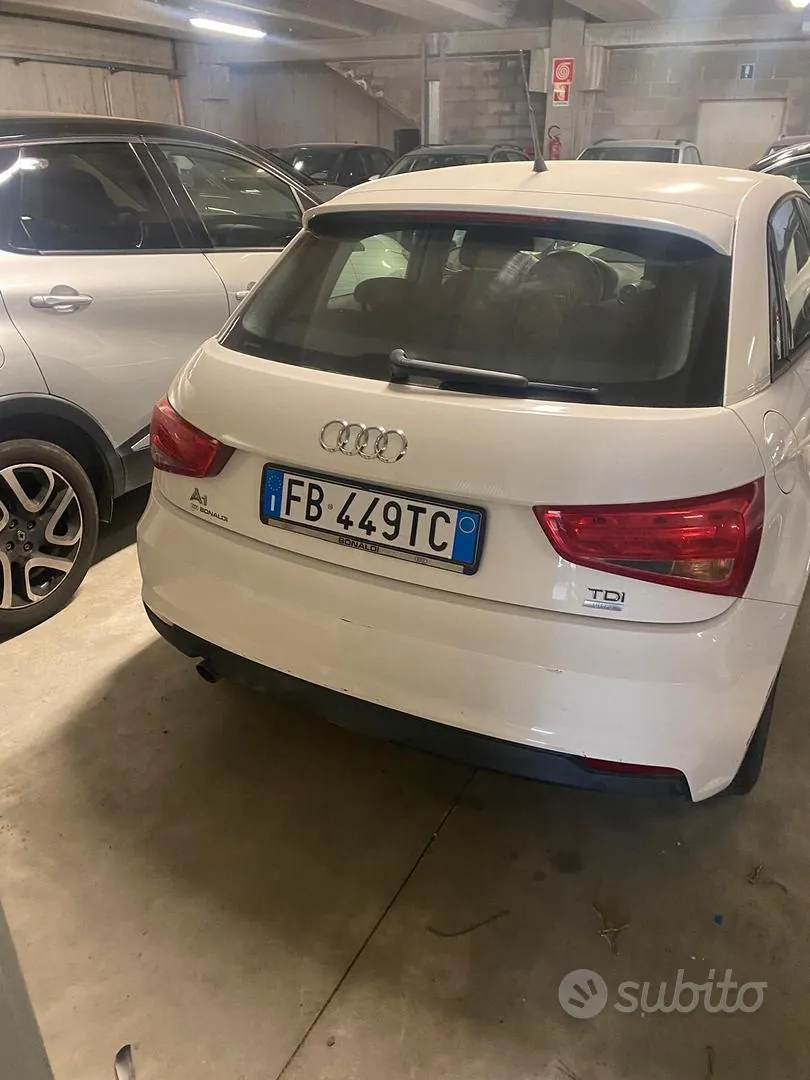 Audi A1 2015 photo 2