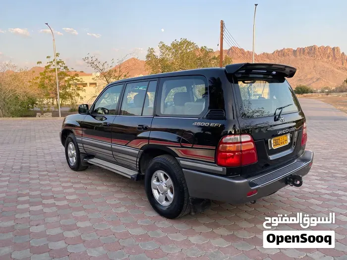 Toyota Land Cruiser 2001 photo 2