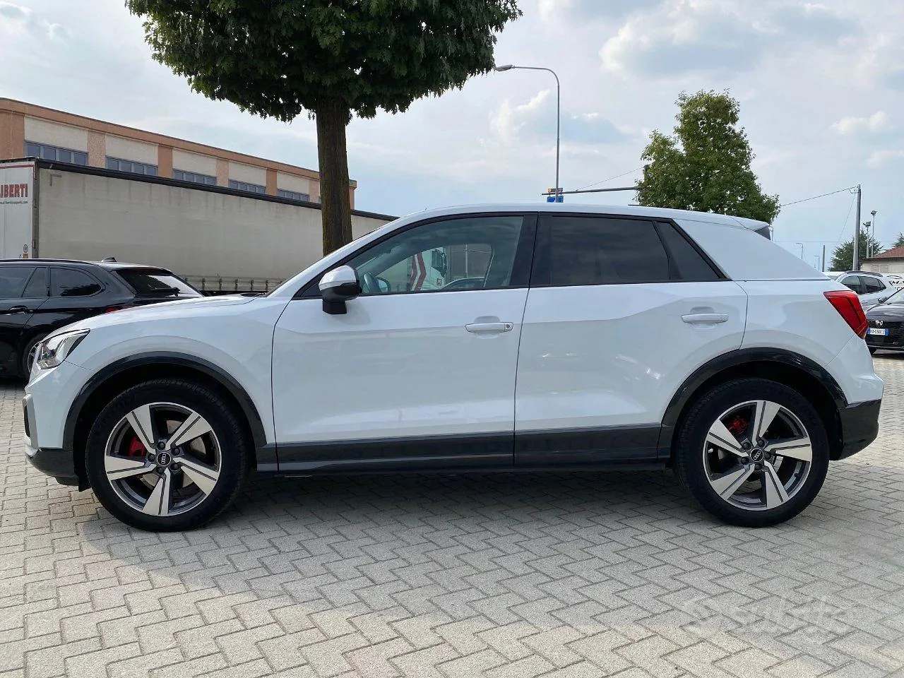 Audi Q2 2023 photo 2
