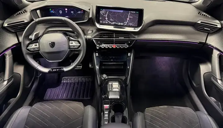 Peugeot 2008 2024 photo 3