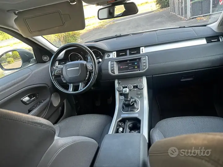 Land Rover Range Rover Evoque 2017 photo 4