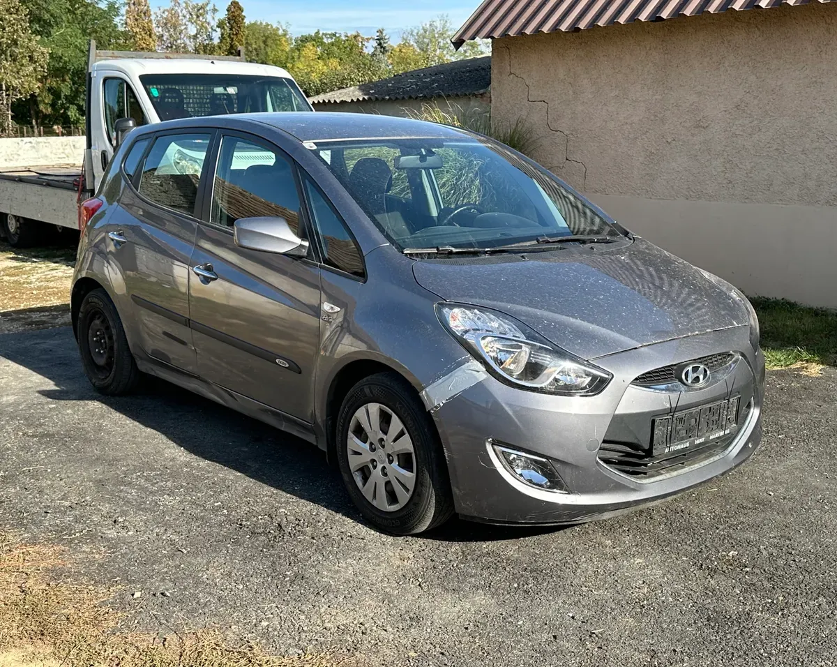 Hyundai Ix20 2013 photo 2