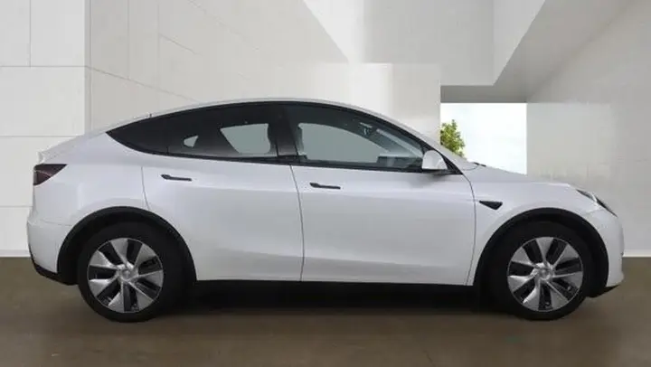 Tesla Model Y 2022 photo 5