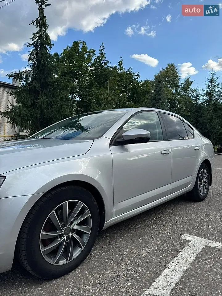 Skoda Octavia 2015 photo 2