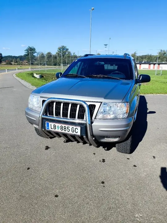 Jeep Grand Cherokee 2000 photo 2
