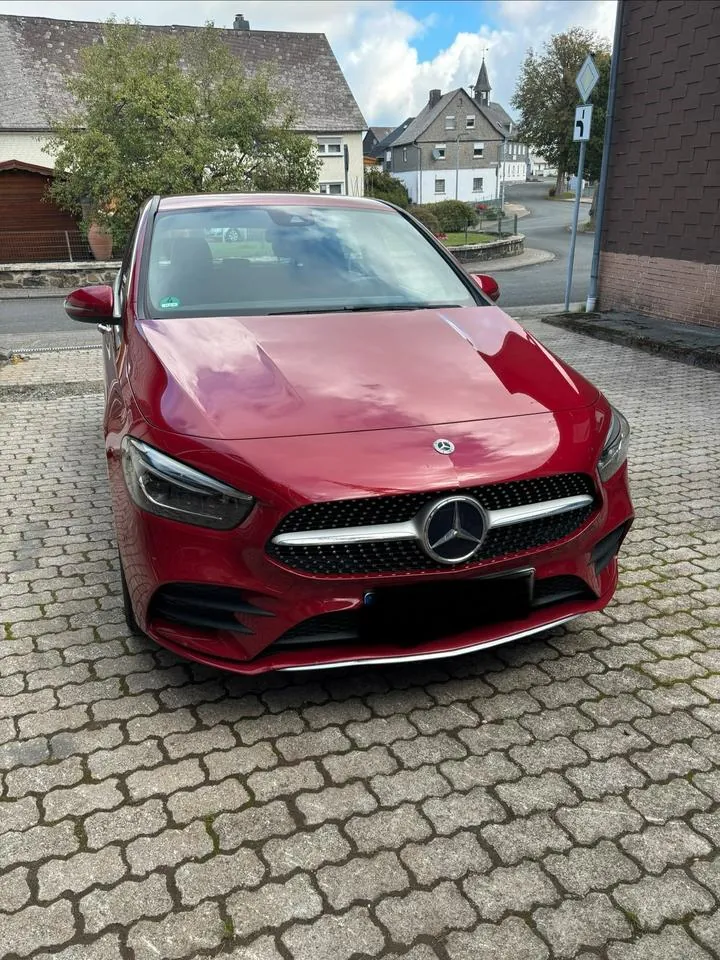 Mercedes-Benz B 250 E