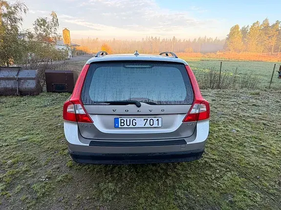 Volvo V70 2008 photo 3