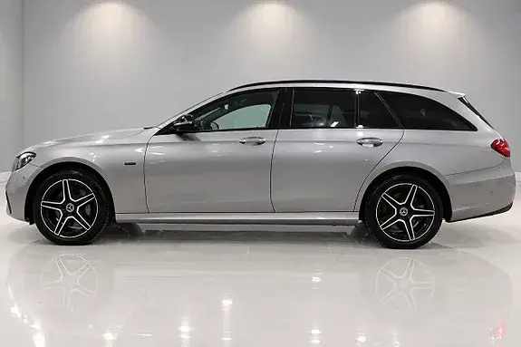Mercedes-Benz E300 2021 photo 3