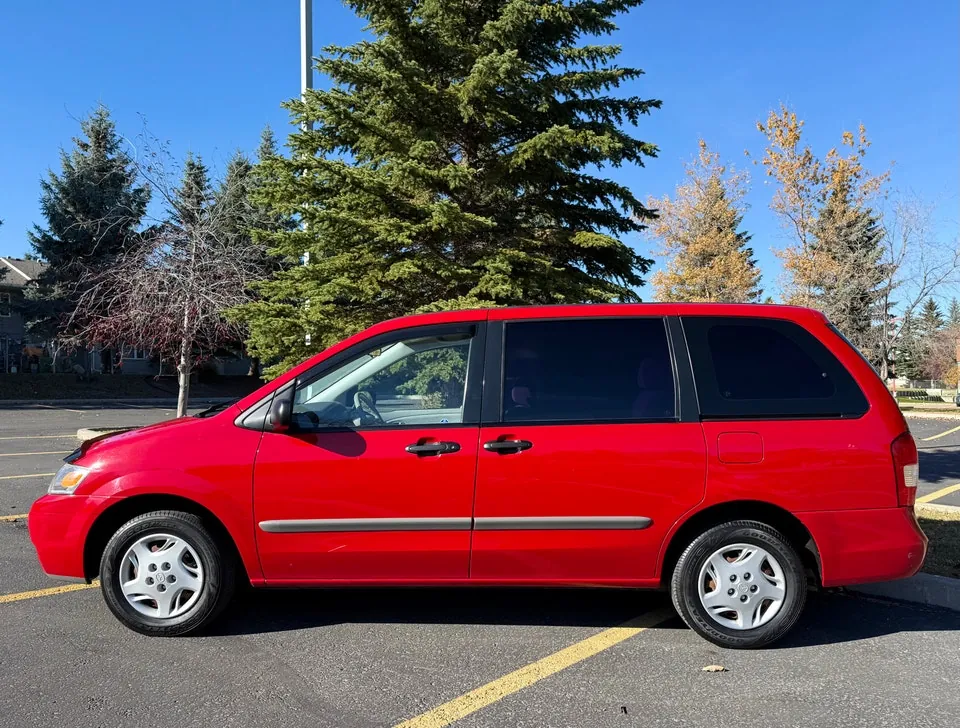 Mazda Mpv 2001 photo 2