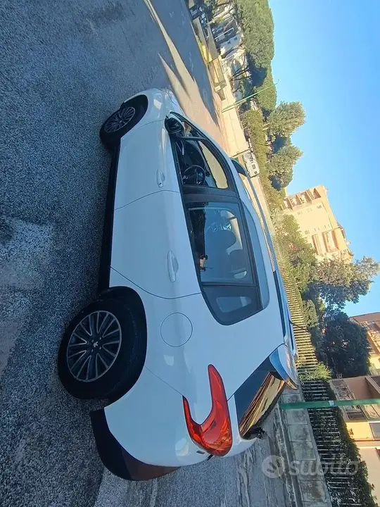 Peugeot 2008 2015 photo 4