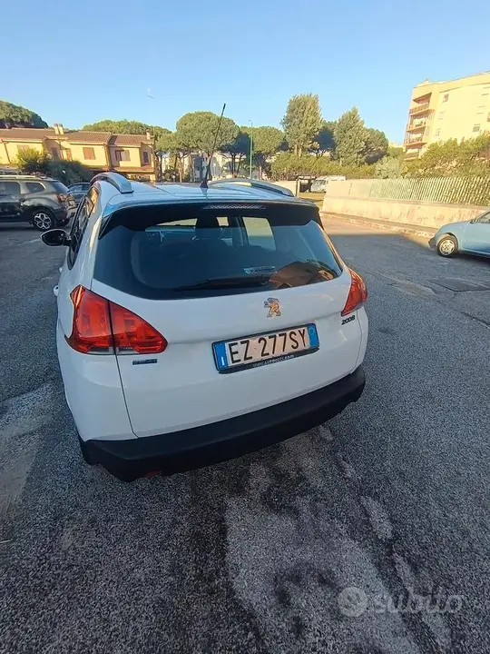 Peugeot 2008 2015 photo 3