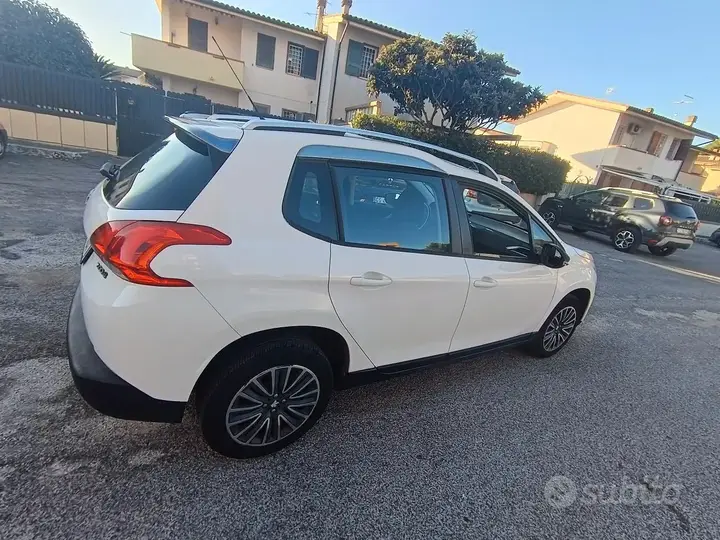 Peugeot 2008 2015 photo 2