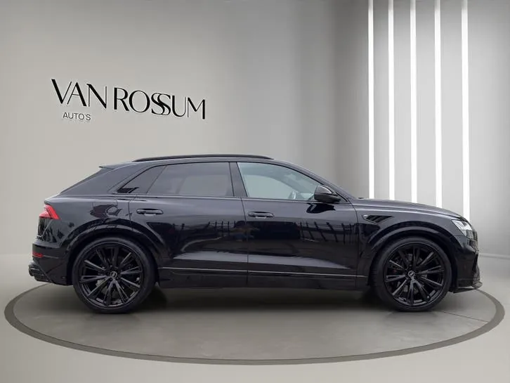 Audi Sq8 2021 photo 2