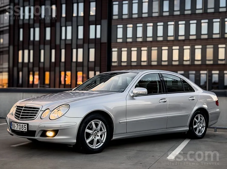 Mercedes-Benz E200 2009 photo 2