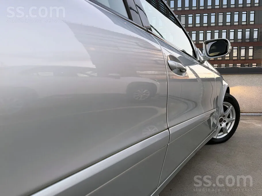 Mercedes-Benz E200 2009 photo 5