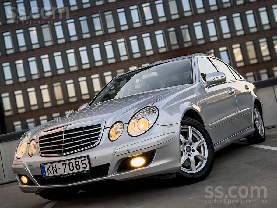 Mercedes-Benz E200
