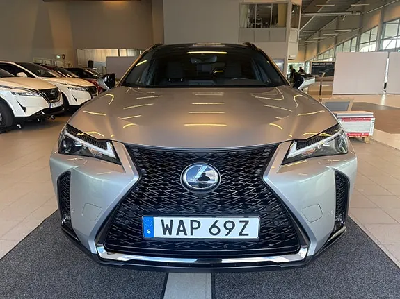 Lexus Ux250H 2023 photo 2