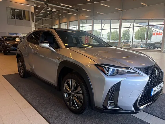 Lexus Ux250H 2023 photo 3