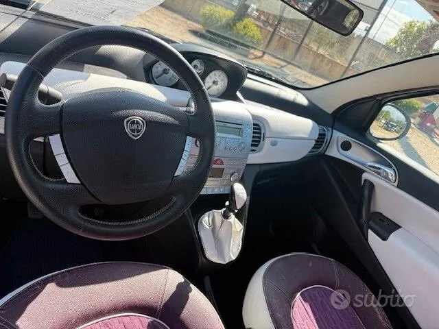 Lancia Ypsilon 2010 photo 5