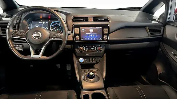 Nissan Leaf 2023 photo 4