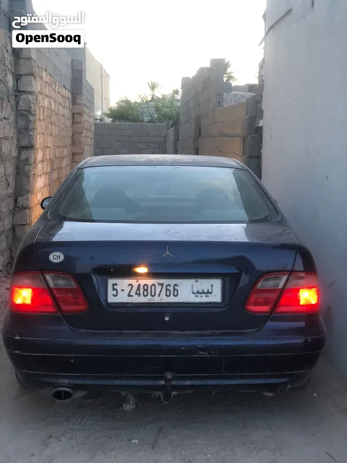 Mercedes-Benz C-Class 2002 photo 2