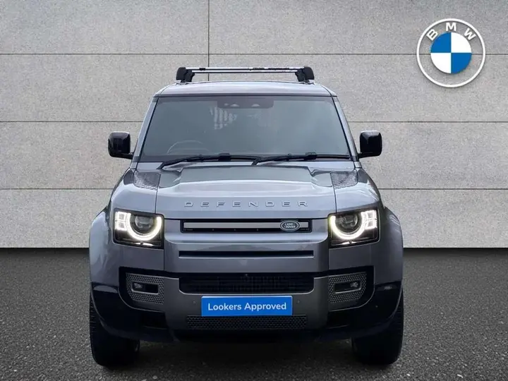 Land Rover Defender 110 2023 photo 2