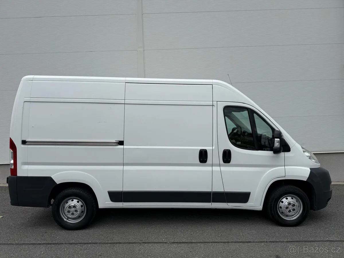 Citroen Jumper 2011 photo 2