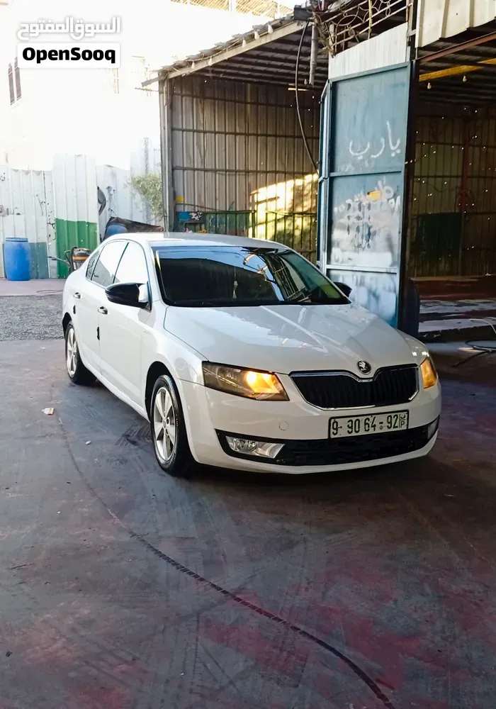 Skoda Octavia 2015 photo 2