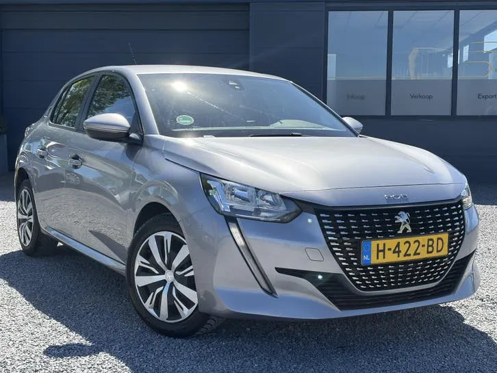 Peugeot 208 2019 photo 2