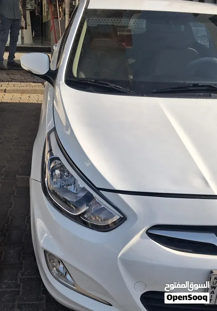 Hyundai Accent 2018 photo 3