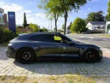 Porsche Taycan 2023 photo 3