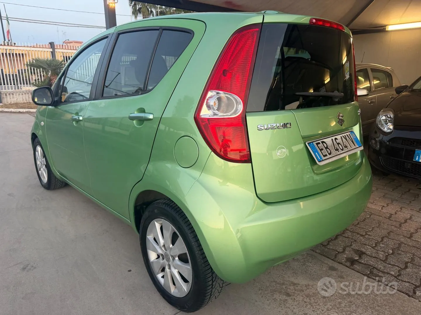 Suzuki Splash 2010 photo 2