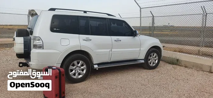 Mitsubishi Pajero 2013 photo 4