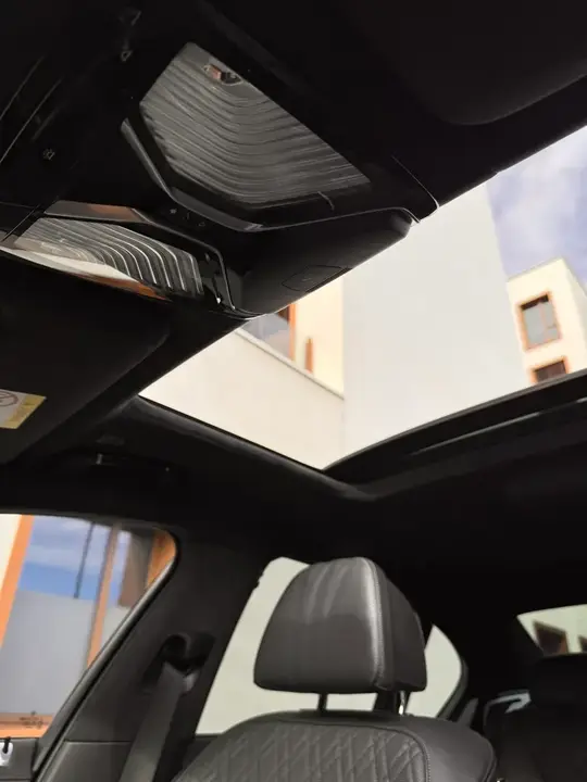 BMW 7 Series 2019 photo 2