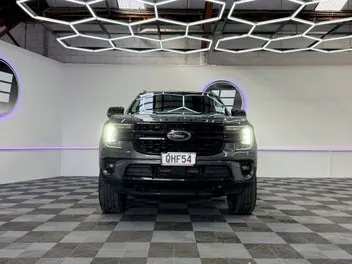 Ford Everest 2023 photo 3