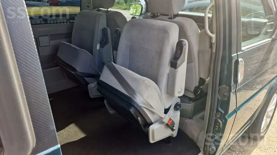 Volkswagen Multivan 1999 photo 4