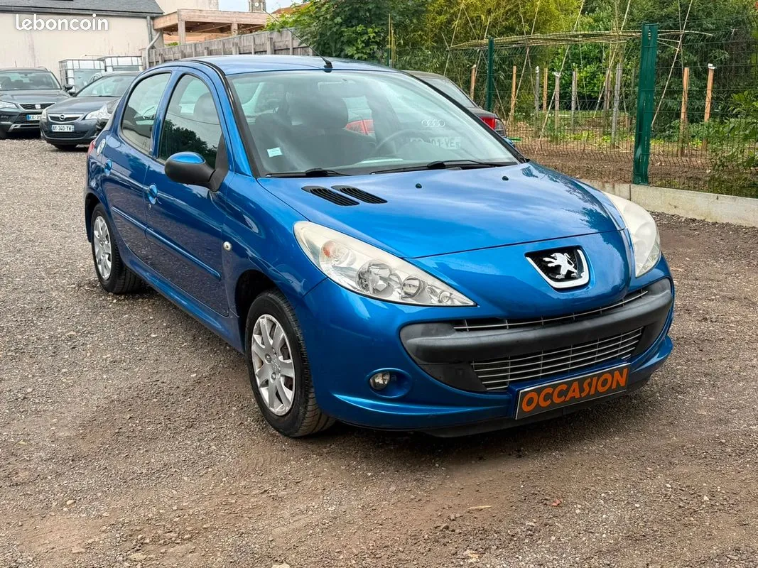 Peugeot 206 2010 photo 3